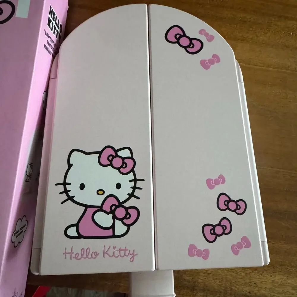 NIB Hello Kitty X Impressions Arch Trifold Bowtastic LED Mirror